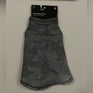 LuluLemon Reflective Out Run Neck Warmer